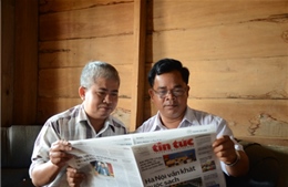 Báo Tin Tức gần gũi  với đồng bào xã Quảng Khê